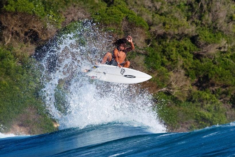 Mozambique’s First-Ever Professional Surfer Has Set His Ambitions As High As His Aerials